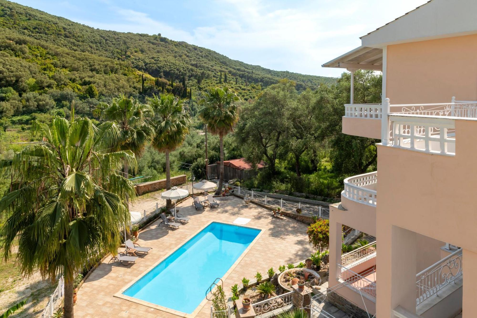 Aparthotel Golden Sun Parga Exterior foto